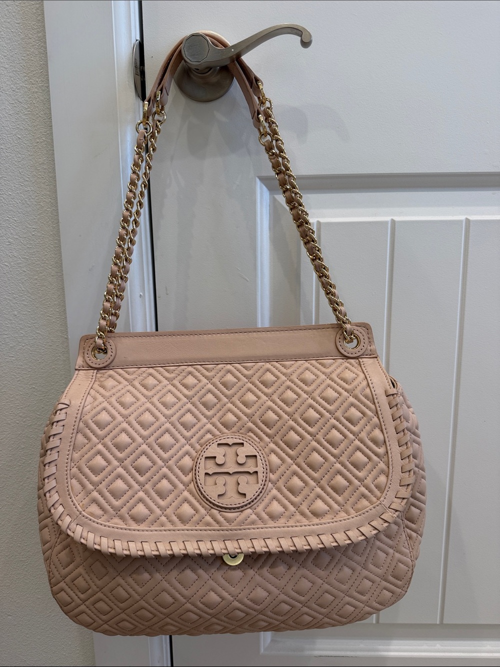 Tory Burch Quilted Pink Leather Shoulder Bag with Chain Strap